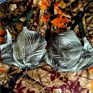 Kindly yours top, size 38D